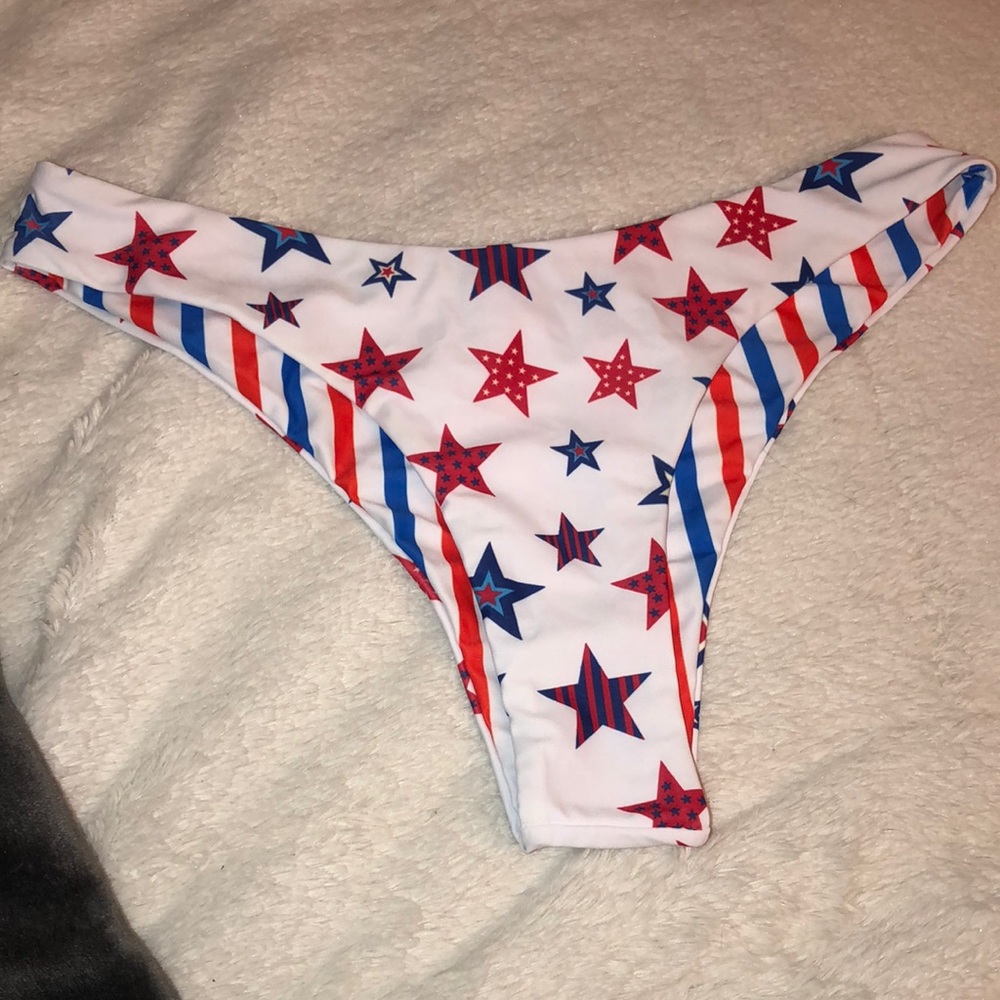 Bikini bottoms